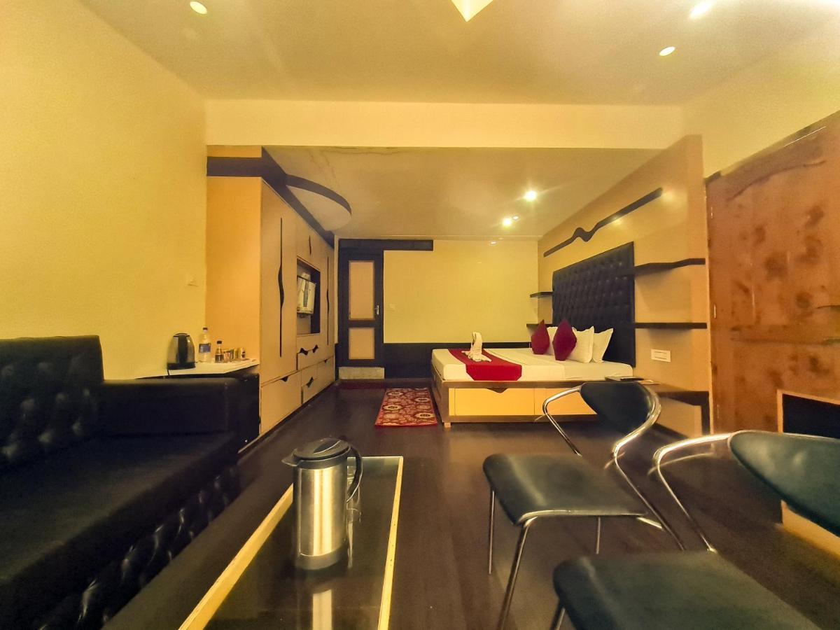 Hotel Mountain Top Manāli Extérieur photo